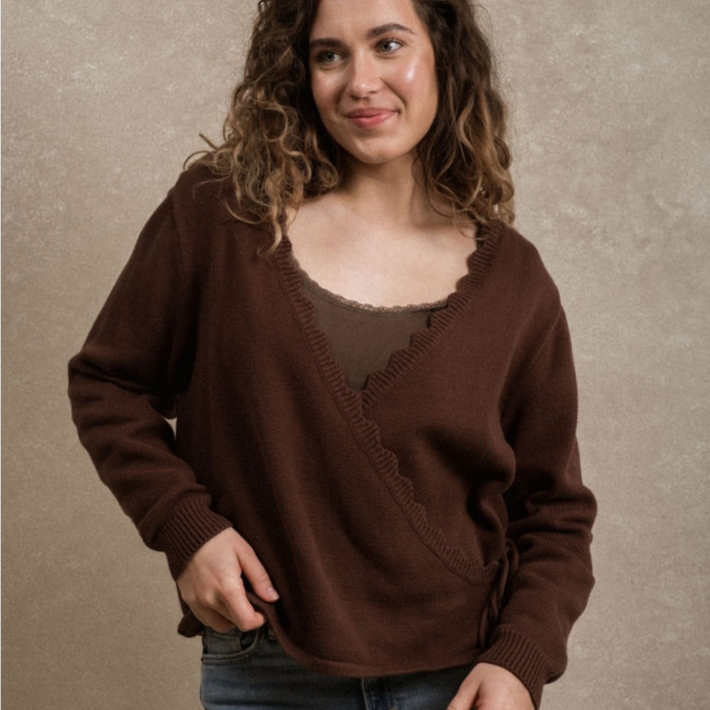 NWT Neuflora Kirkley Sweater - Brown